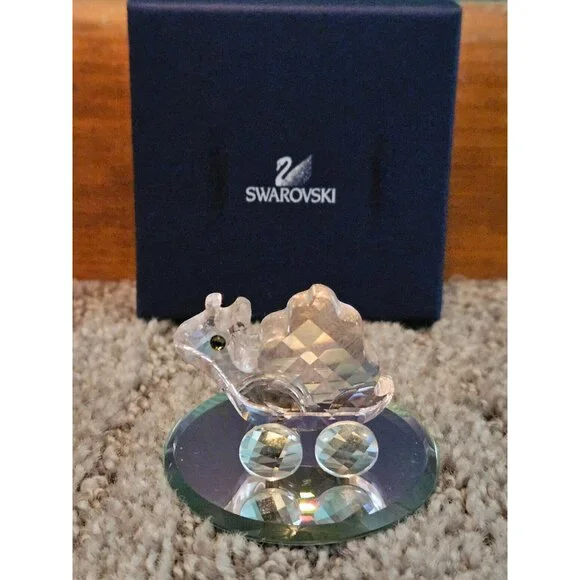 Swarovski Crystal Susie the Snail on Wheels, with Original Box - Picture 2 of 4